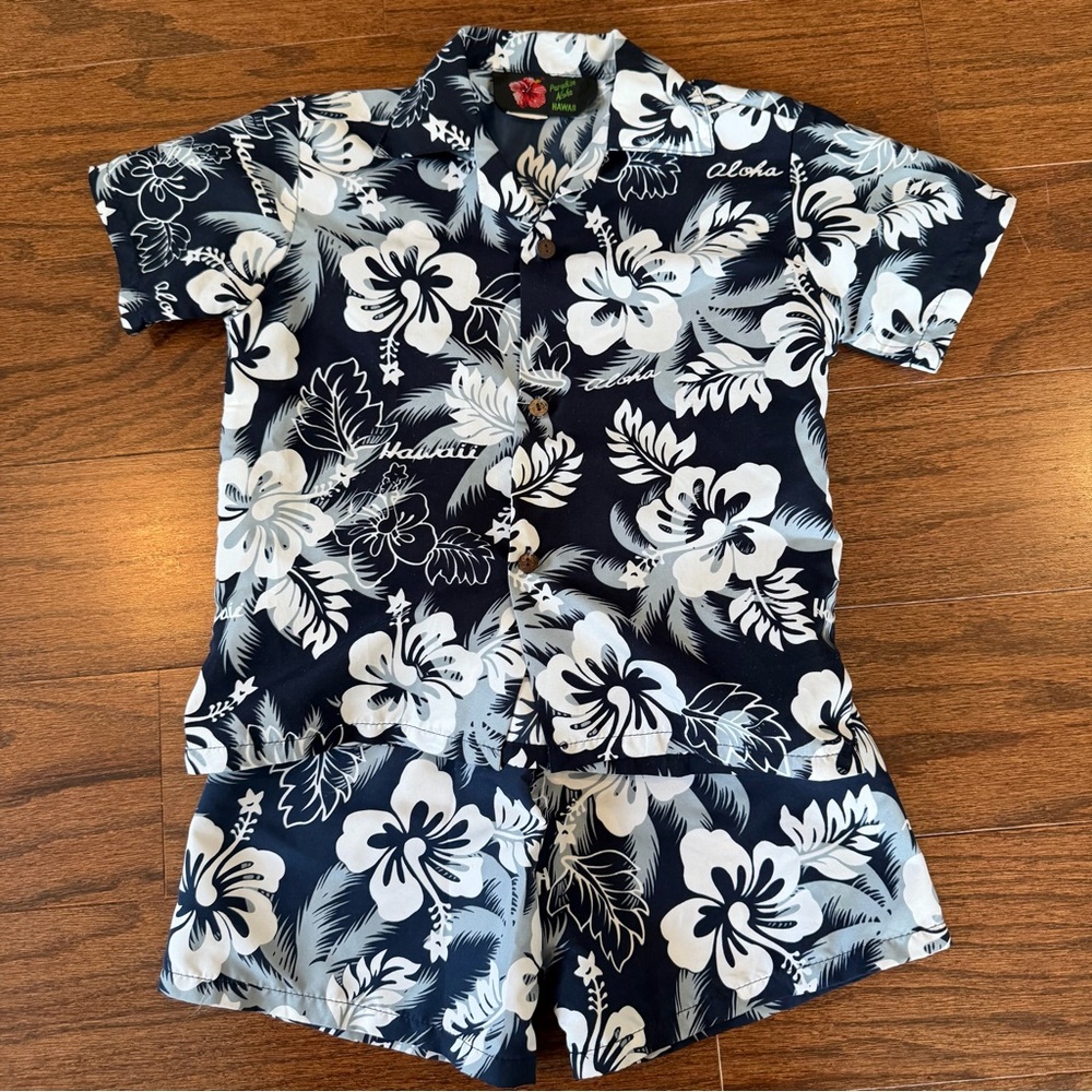Boy’s two piece Hawaiian outfit